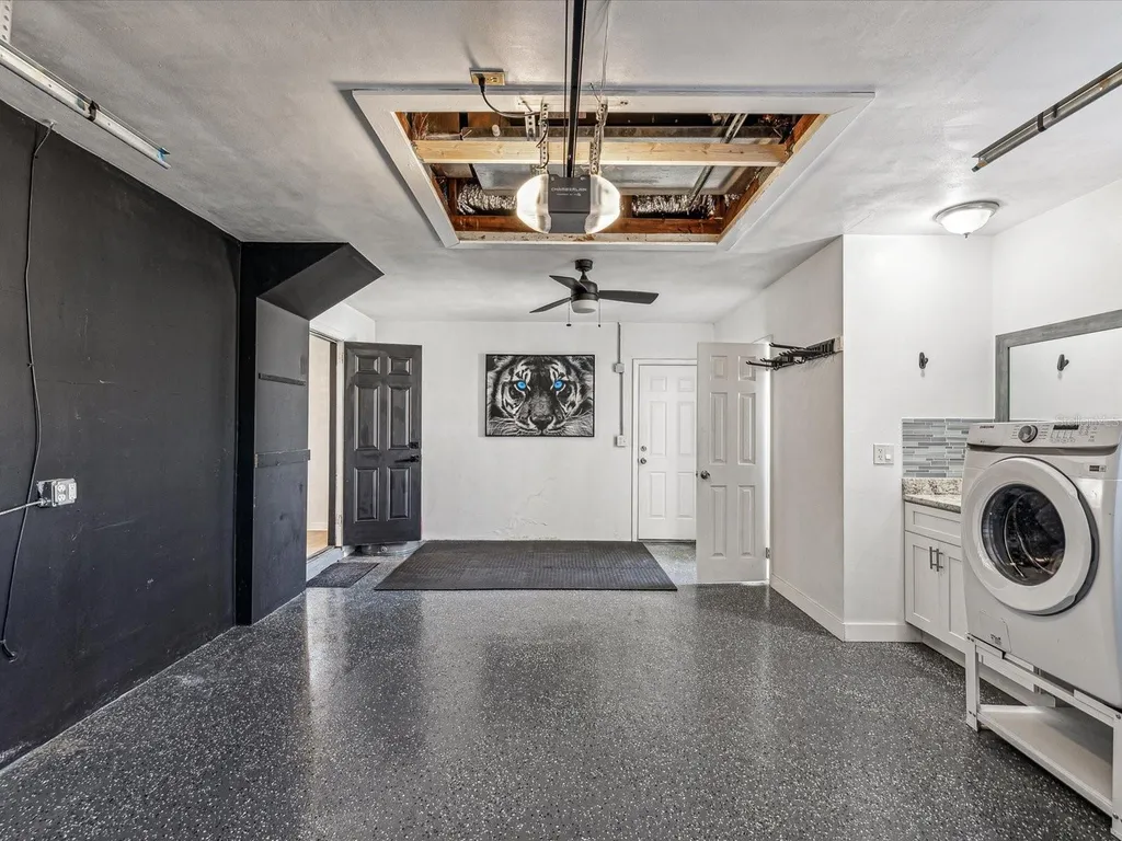 2000 57th Street N St Petersburg FL 33710