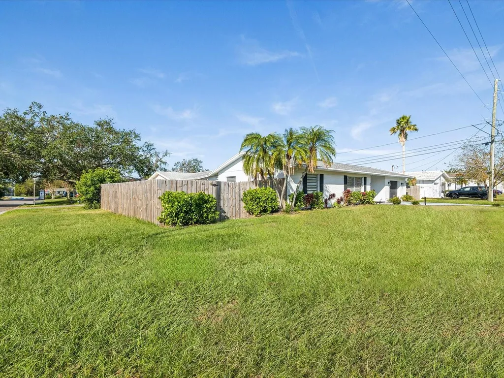 2000 57th Street N St Petersburg FL 33710