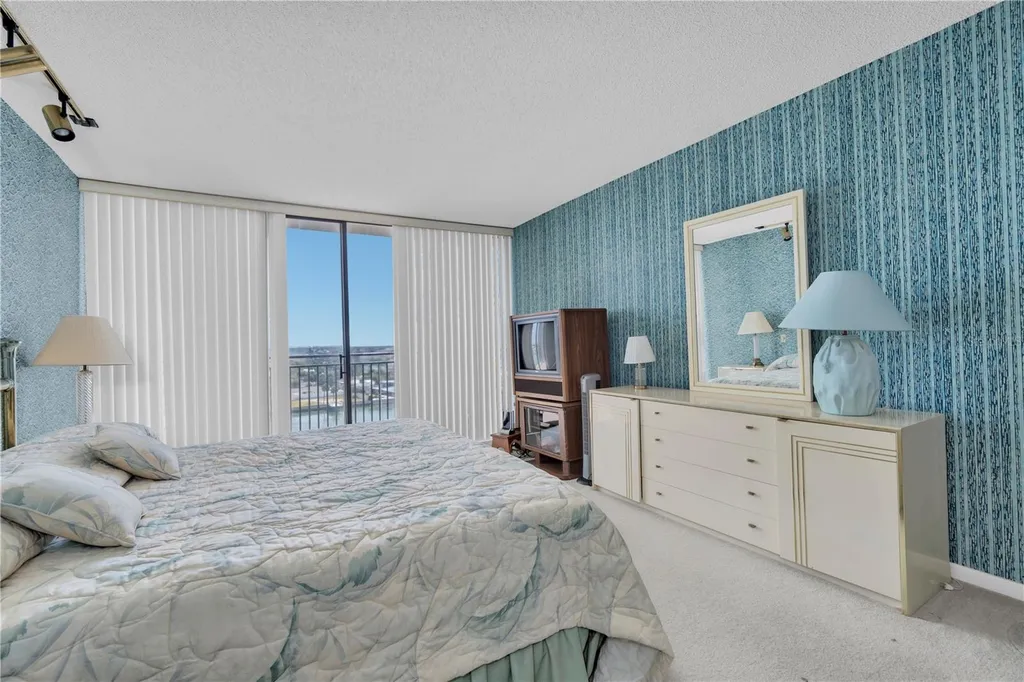 7600 Bayshore Drive Treasure Island FL 33706
