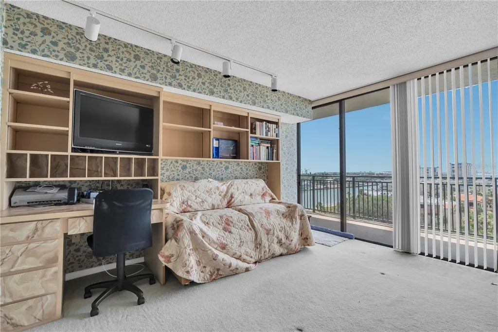 7600 Bayshore Drive Treasure Island FL 33706