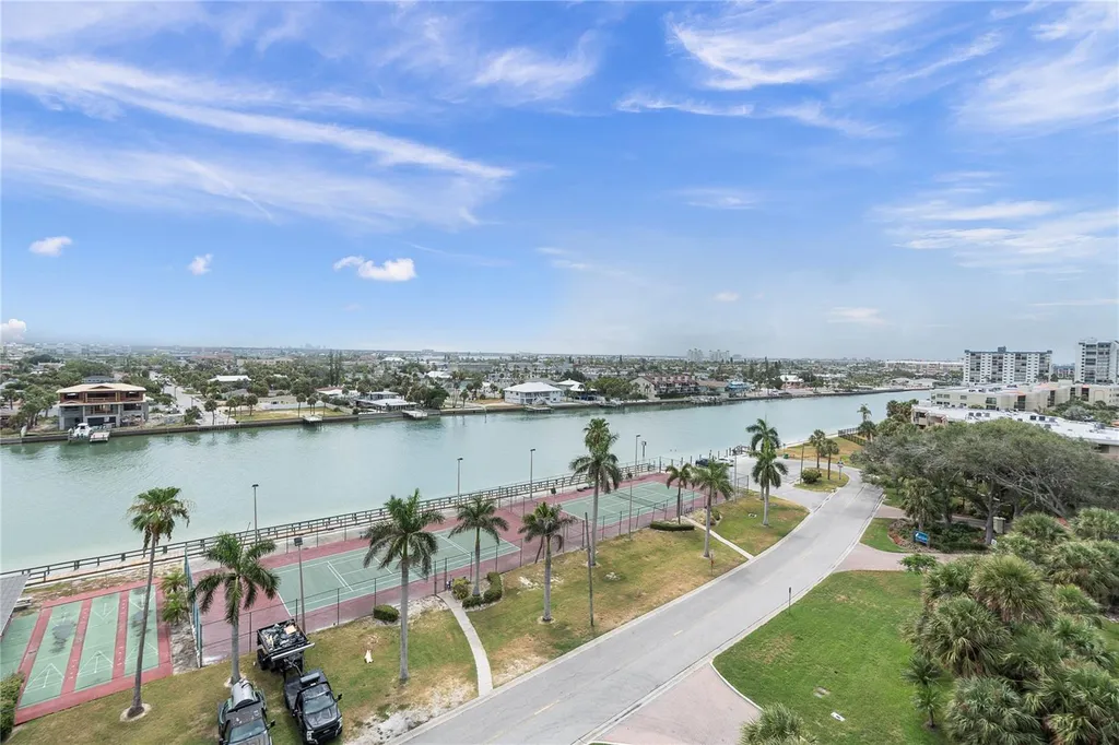 7600 Bayshore Drive Treasure Island FL 33706