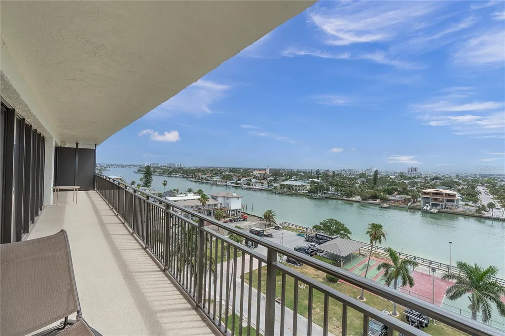 7600 Bayshore Drive Treasure Island FL 33706