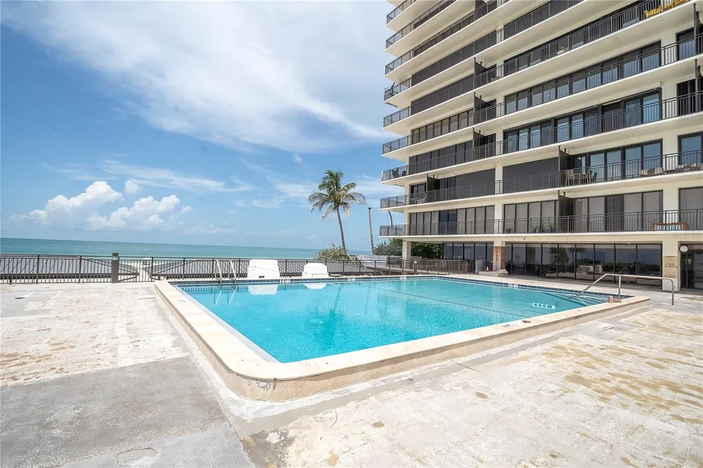 7600 Bayshore Drive Treasure Island FL 33706