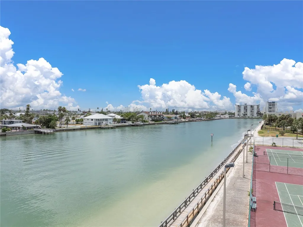 7600 Bayshore Drive Treasure Island FL 33706