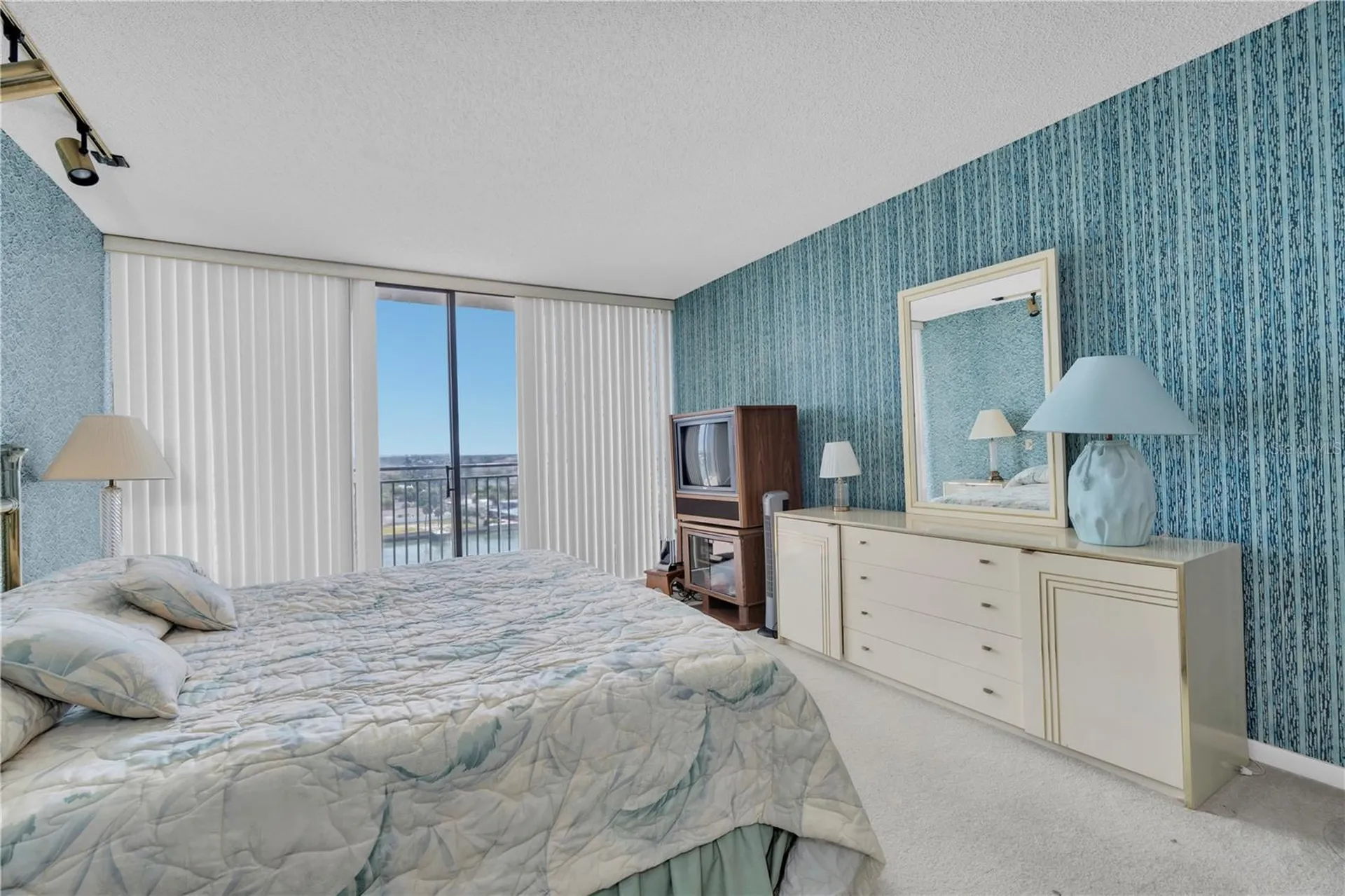 7600 Bayshore Drive Treasure Island FL 33706