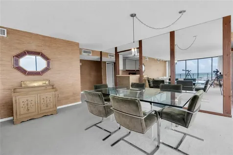 7600 Bayshore Drive Treasure Island FL 33706