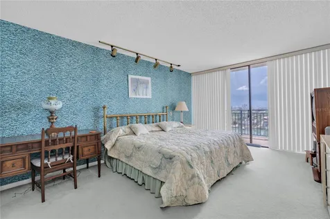 7600 Bayshore Drive Treasure Island FL 33706