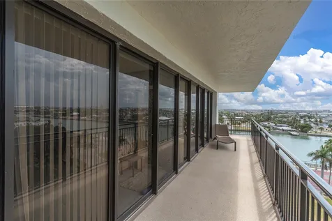 7600 Bayshore Drive Treasure Island FL 33706