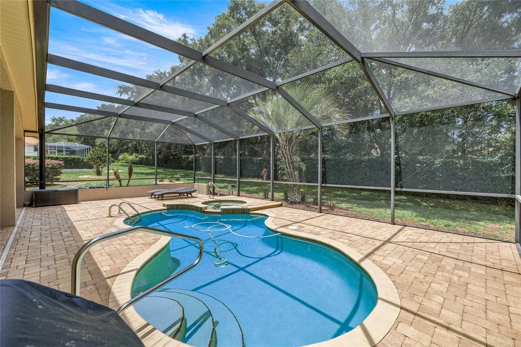 155 W Doerr Path Hernando FL 34442