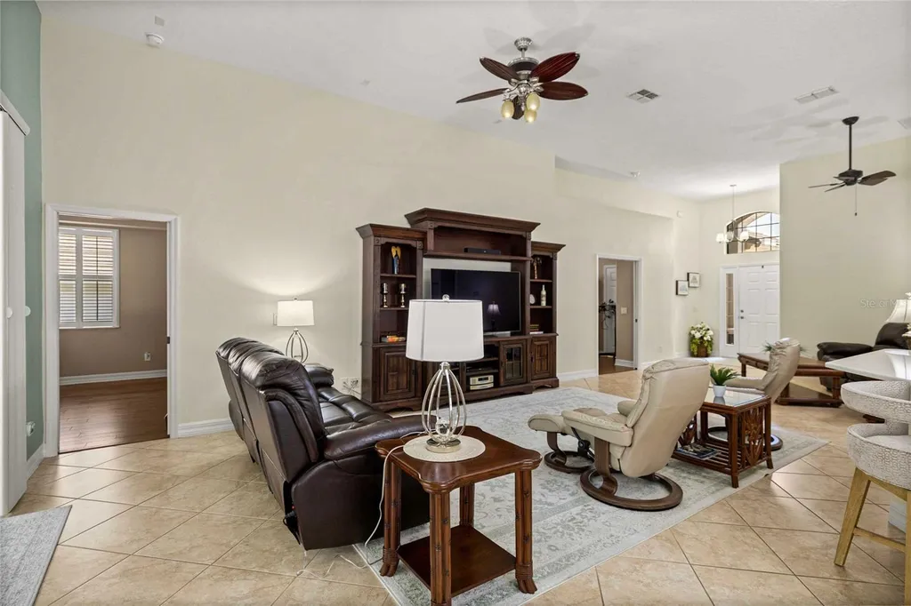 155 W Doerr Path Hernando FL 34442