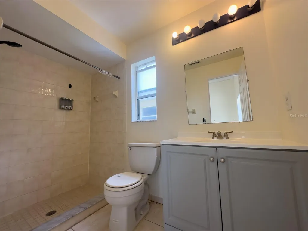 8778 Foley Drive Orlando FL 32825