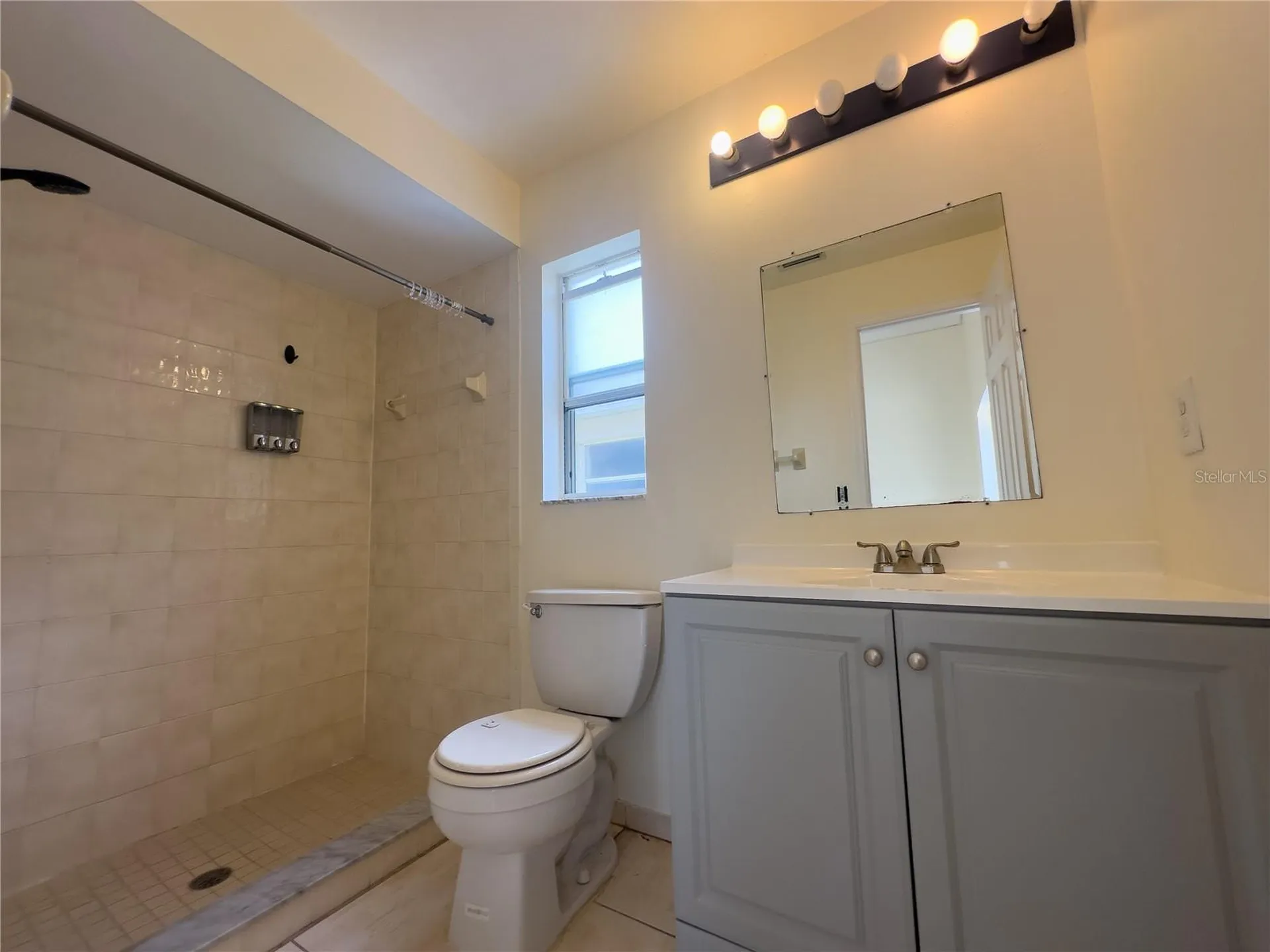 8778 Foley Drive Orlando FL 32825
