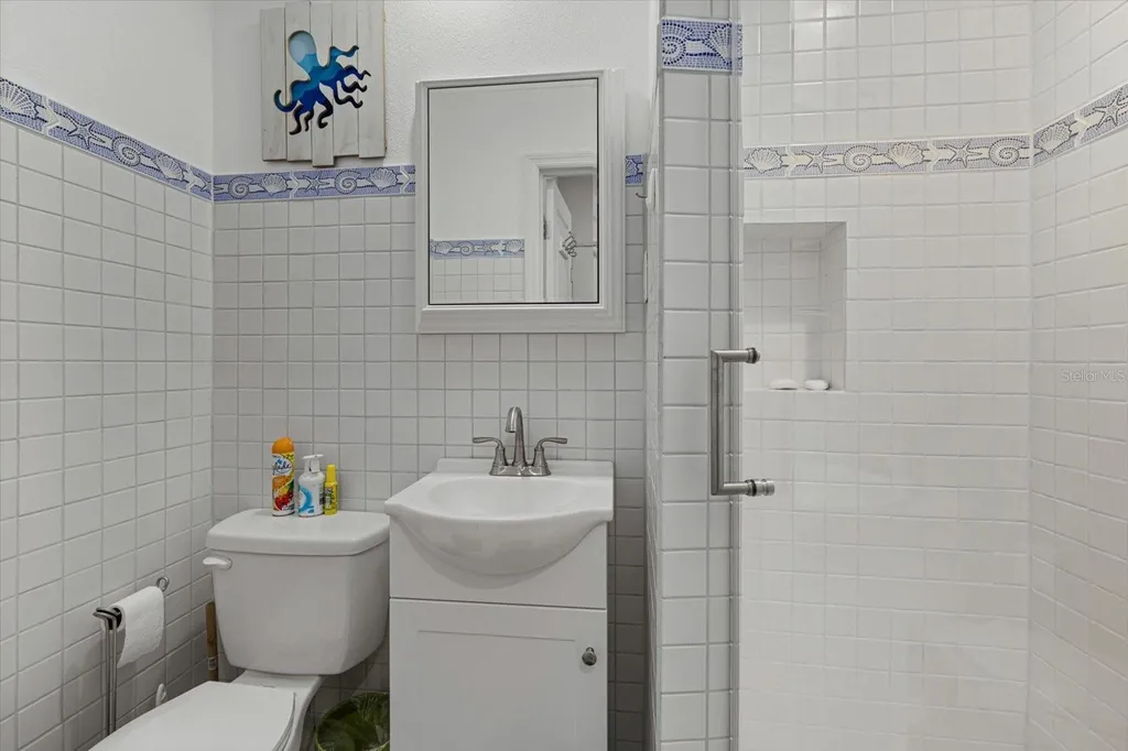 1928 Harbourside Drive Longboat Key FL 34228
