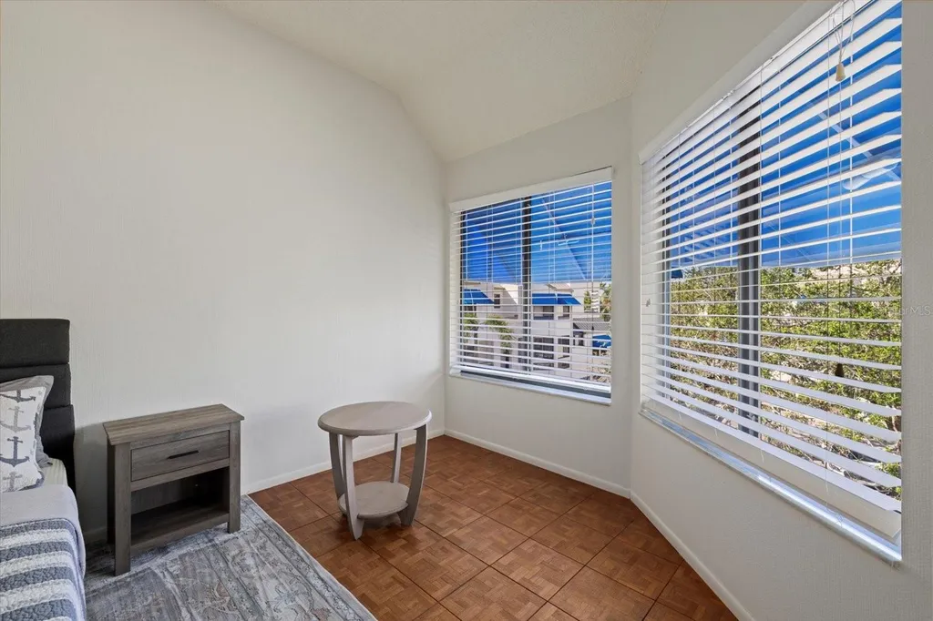 1928 Harbourside Drive Longboat Key FL 34228