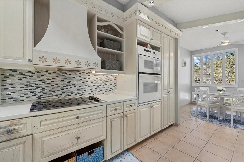 1928 Harbourside Drive Longboat Key FL 34228