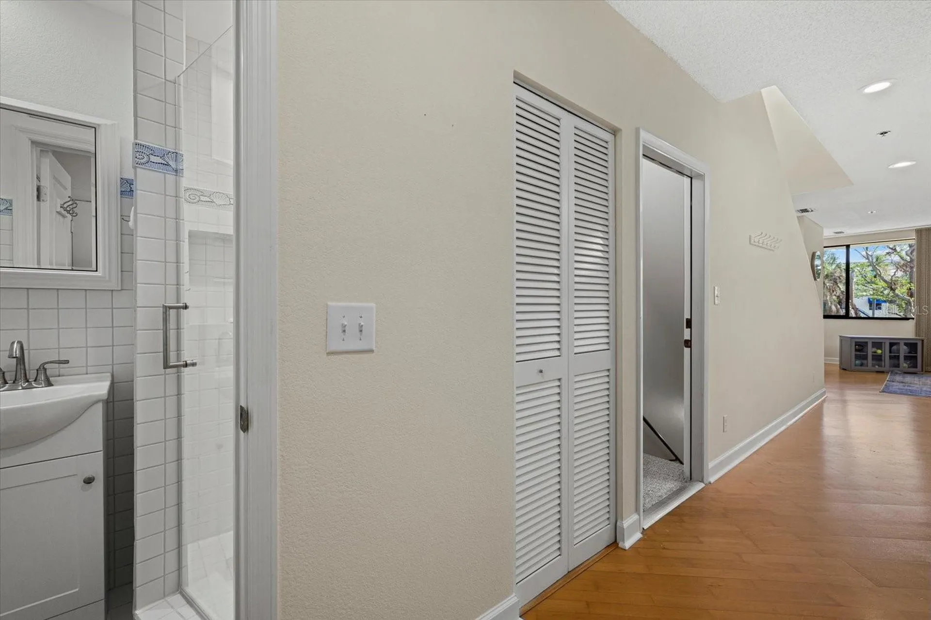 1928 Harbourside Drive Longboat Key FL 34228