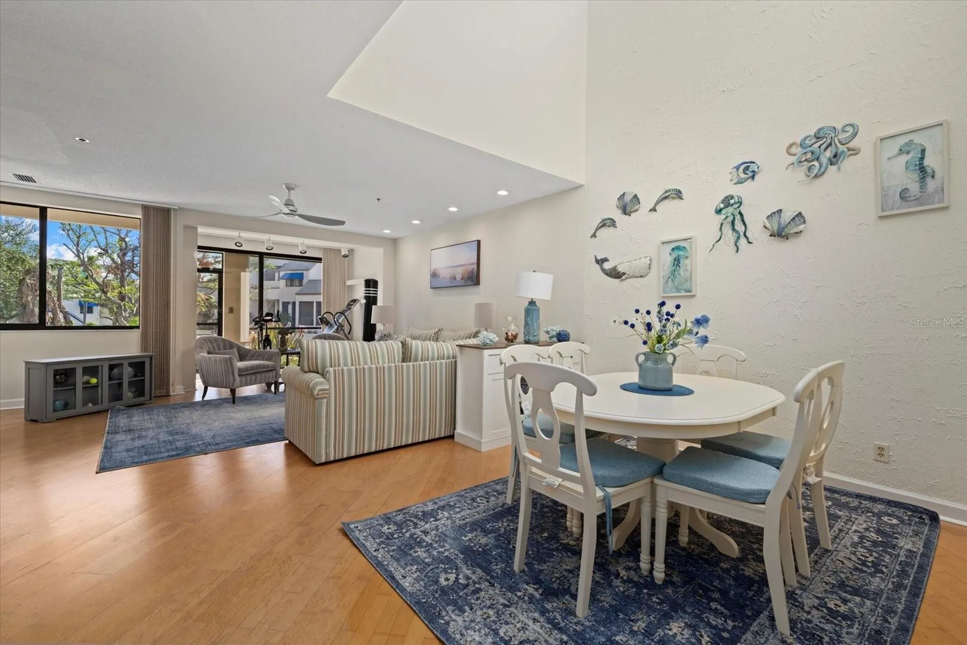 1928 Harbourside Drive Longboat Key FL 34228
