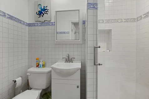1928 Harbourside Drive Longboat Key FL 34228