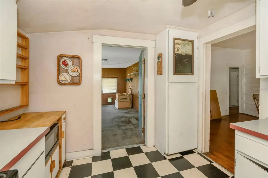 3232 Moores Lake Road Dover FL 33527