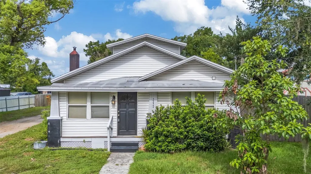 3232 Moores Lake Road Dover FL 33527