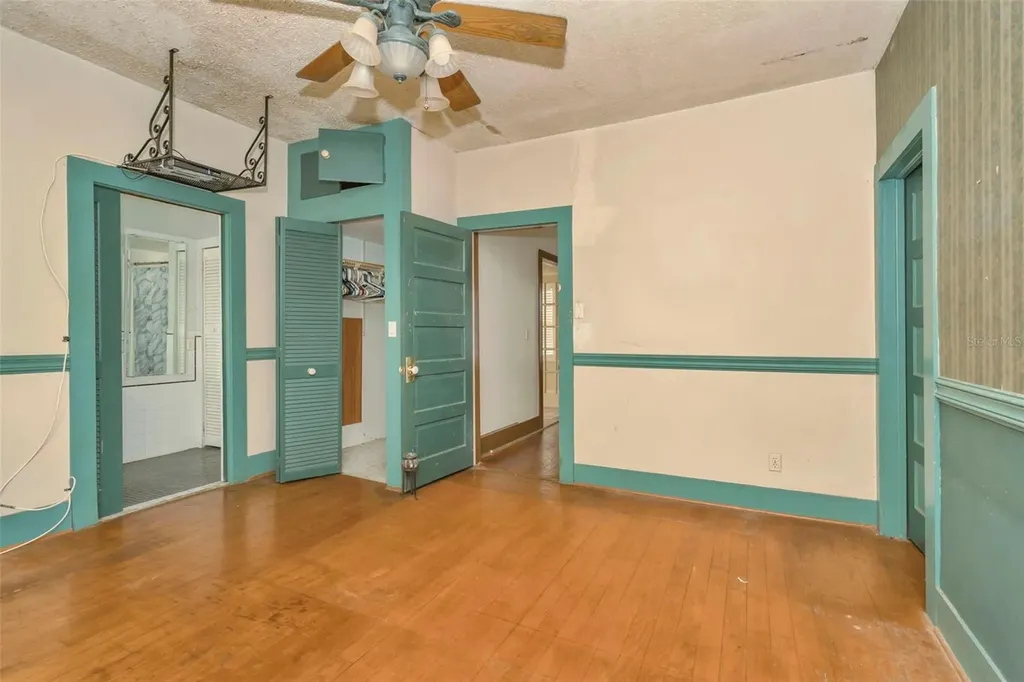 3232 Moores Lake Road Dover FL 33527
