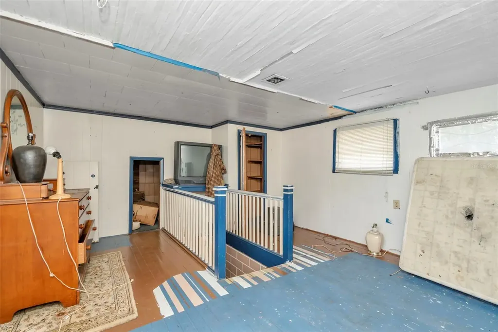 3232 Moores Lake Road Dover FL 33527