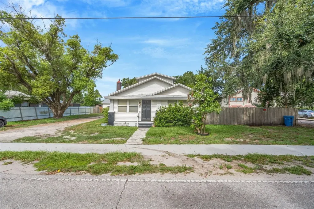 3232 Moores Lake Road Dover FL 33527