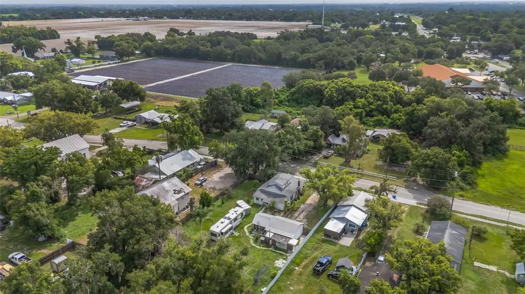 3232 Moores Lake Road Dover FL 33527