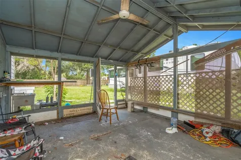 3232 Moores Lake Road Dover FL 33527