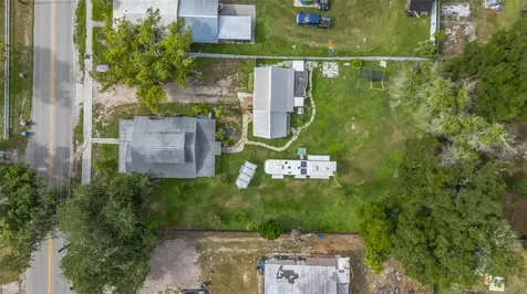3232 Moores Lake Road Dover FL 33527