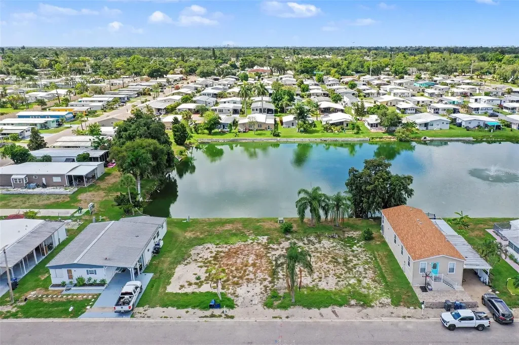 302 51st Avenue E Bradenton FL 34203