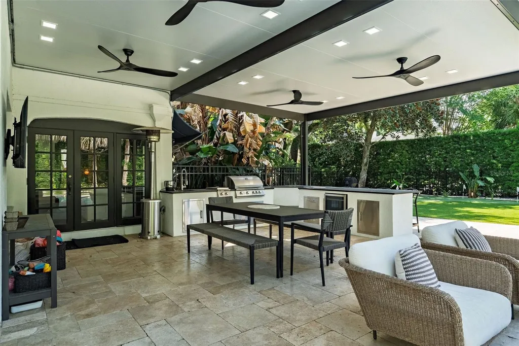 906 Alhambra Court Orlando FL 32804
