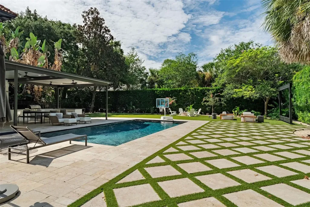 906 Alhambra Court Orlando FL 32804