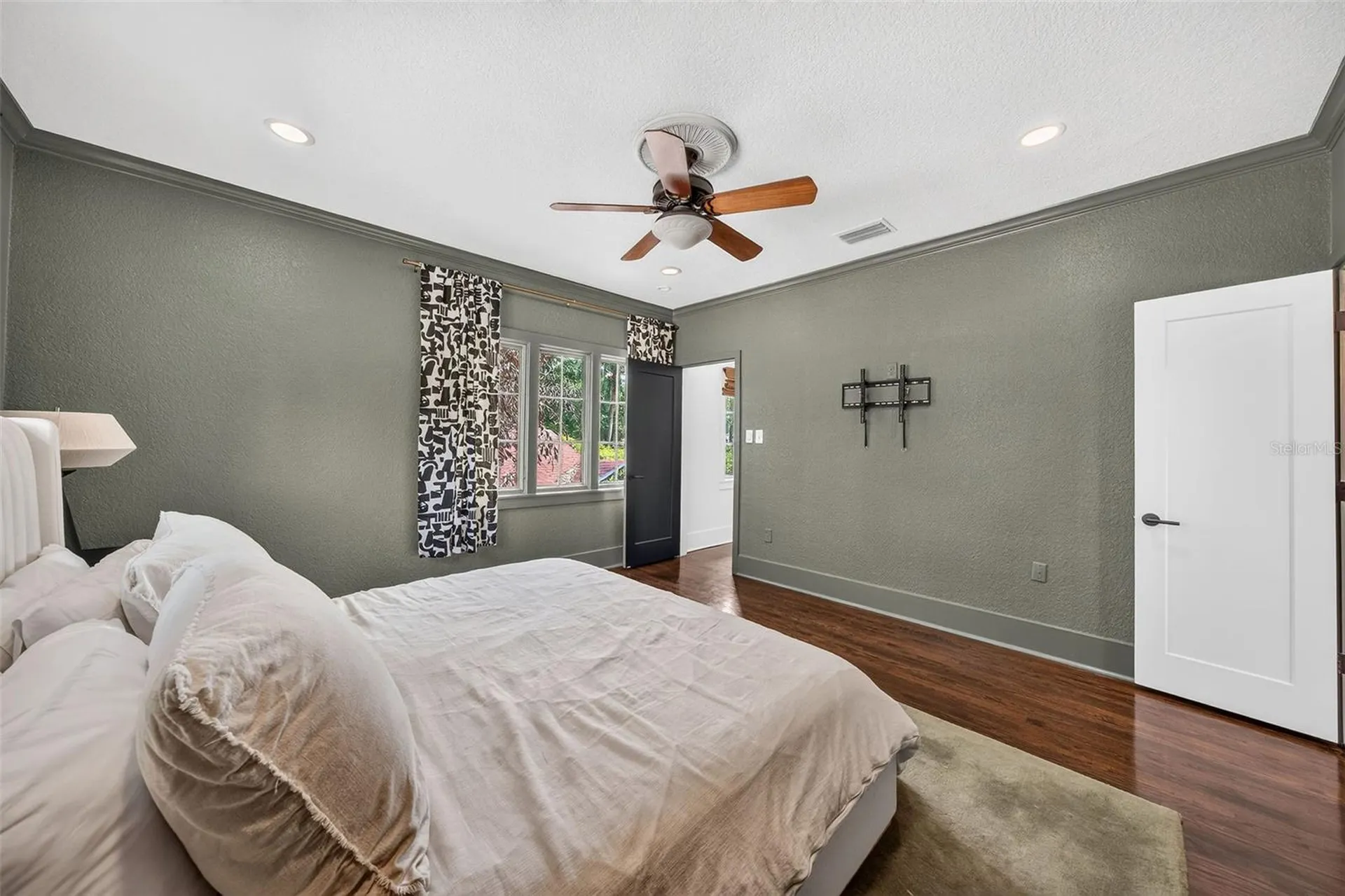 906 Alhambra Court Orlando FL 32804