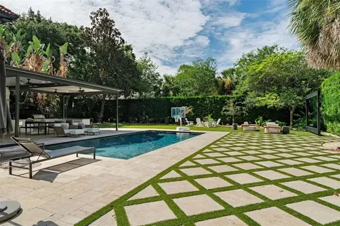 906 Alhambra Court Orlando FL 32804