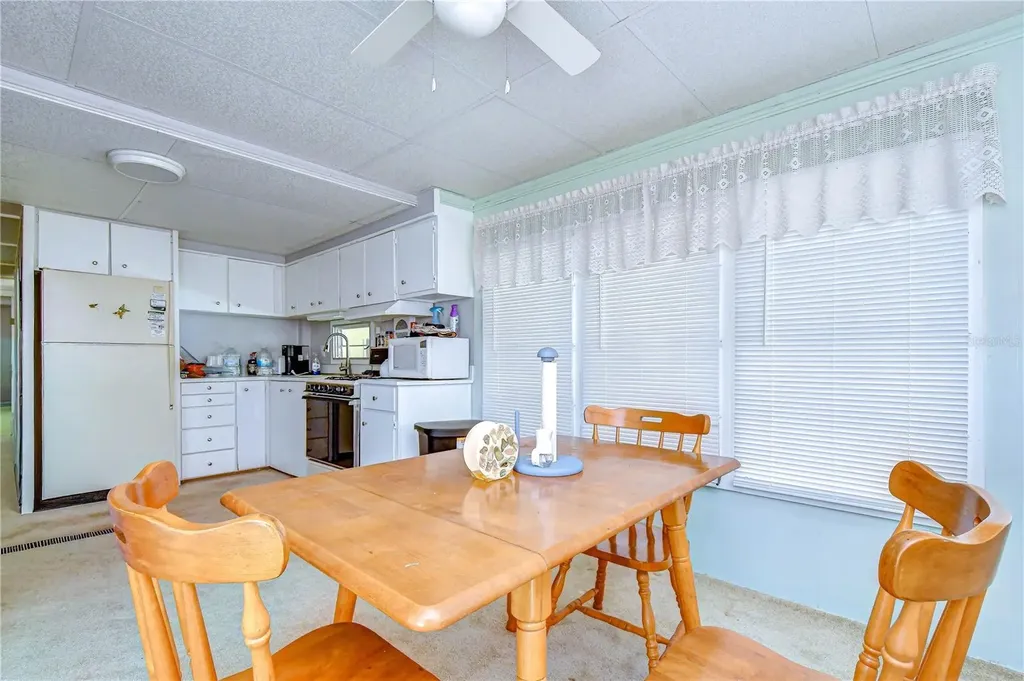 37344 Hammond Drive Zephyrhills FL 33541