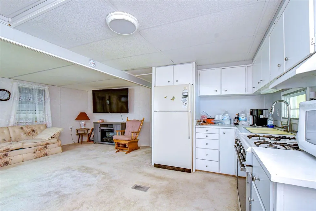 37344 Hammond Drive Zephyrhills FL 33541