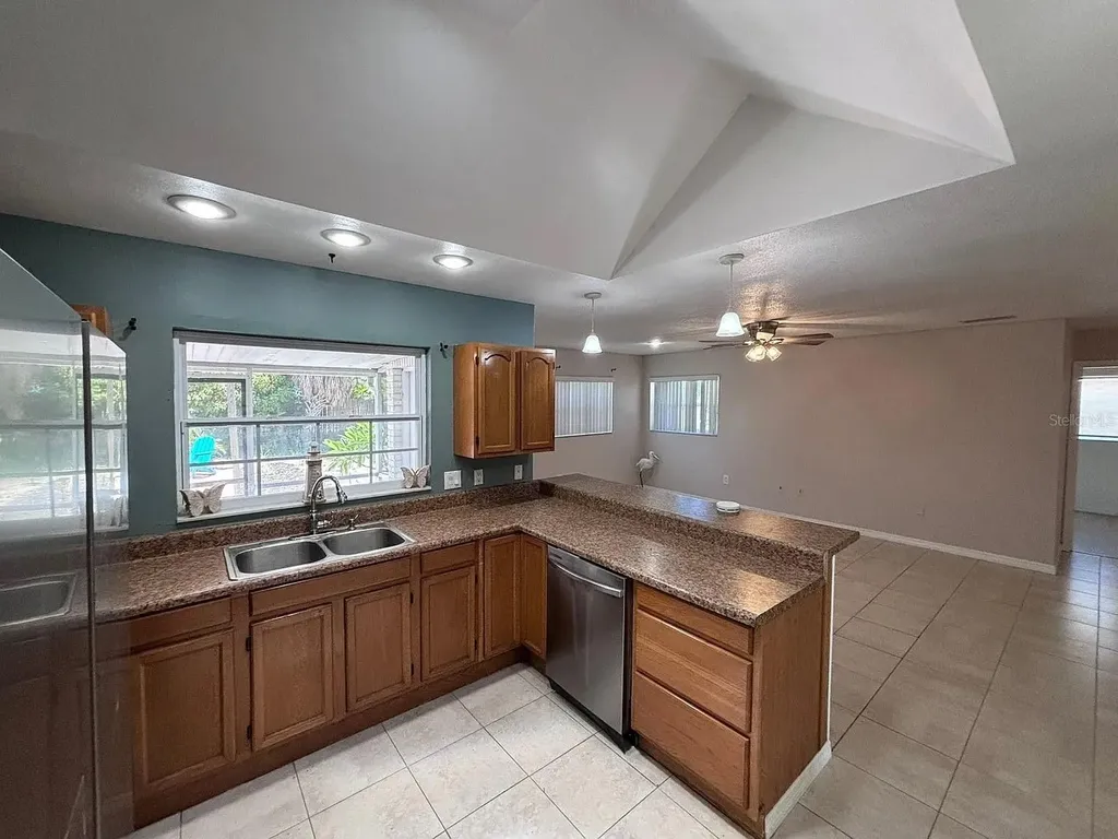 7811 18th Avenue NW Bradenton FL 34209