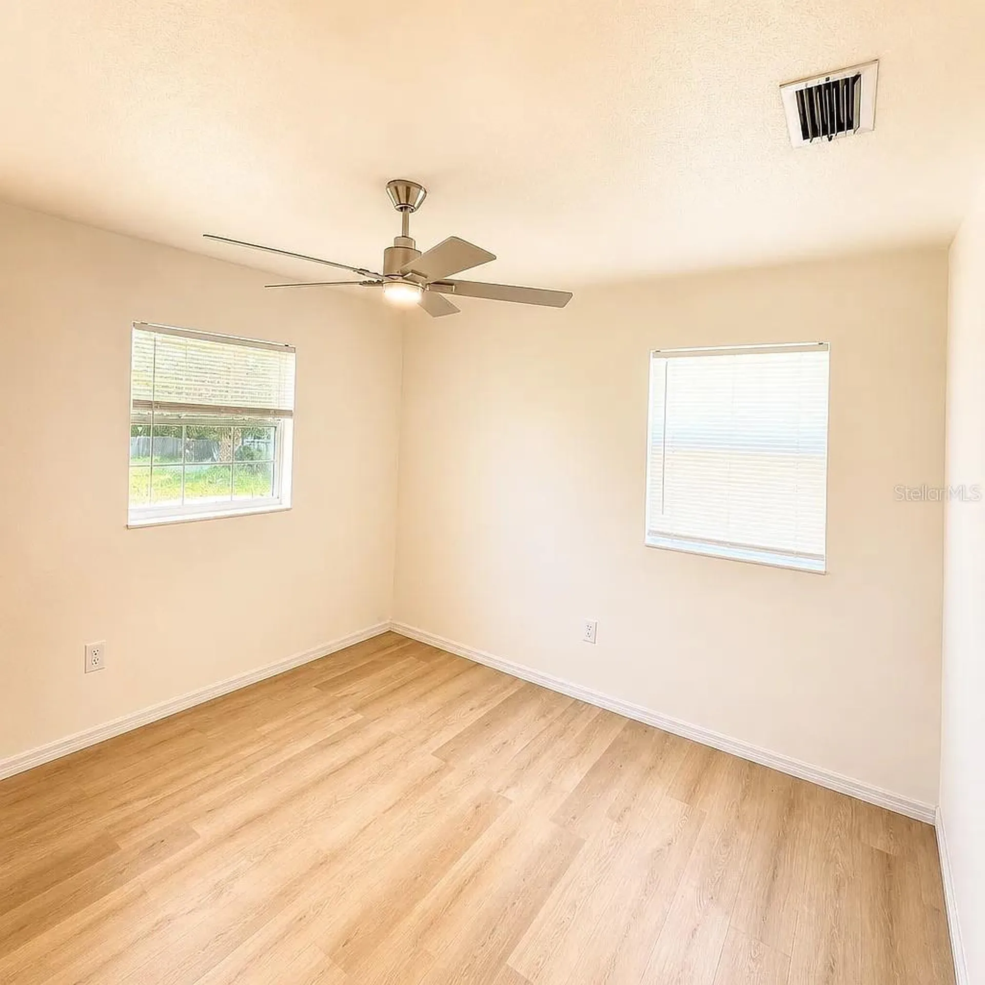 7811 18th Avenue NW Bradenton FL 34209
