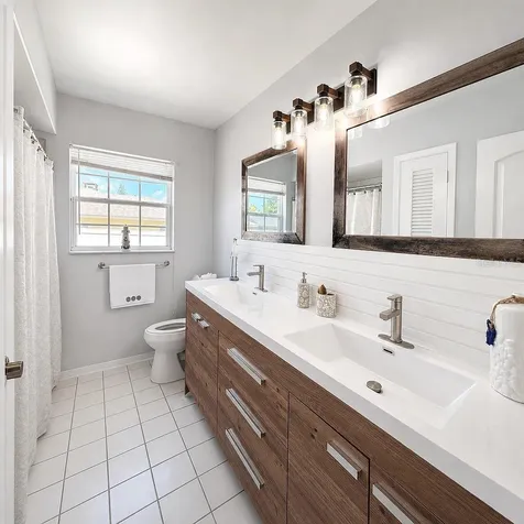 7811 18th Avenue NW Bradenton FL 34209