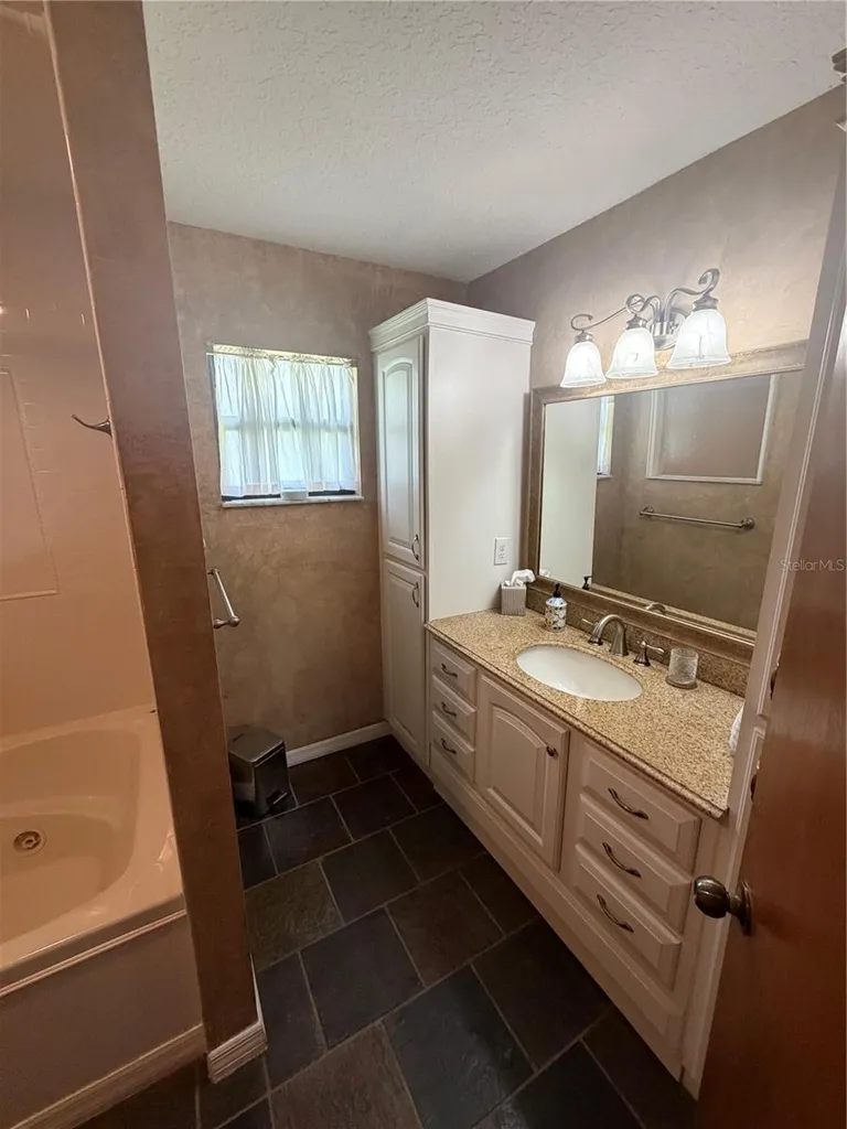5915 Sheryl Anita Street Oviedo FL 32765