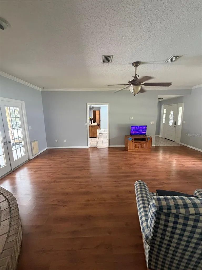 5915 Sheryl Anita Street Oviedo FL 32765