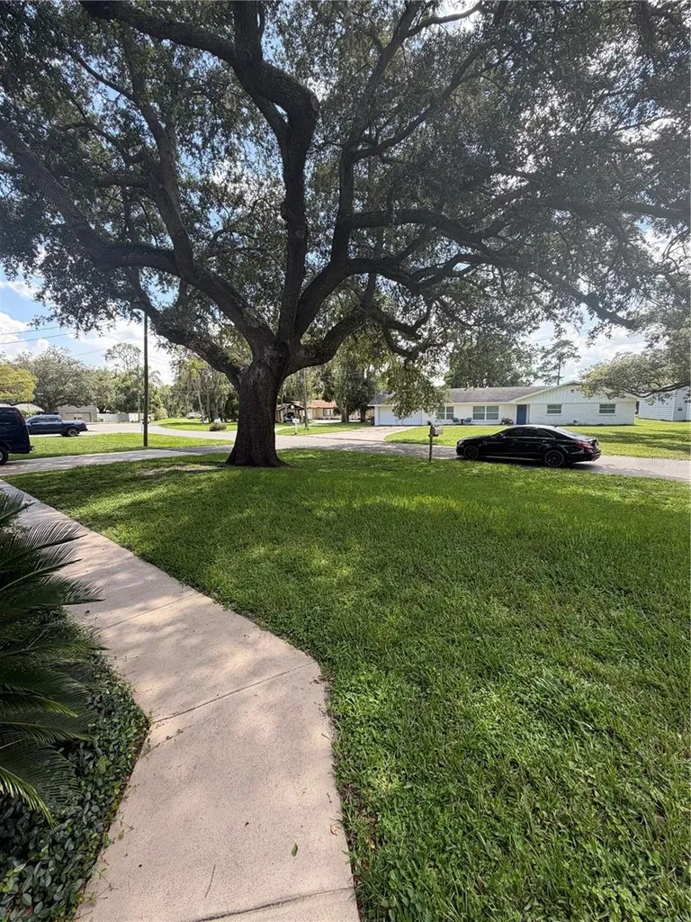 5915 Sheryl Anita Street Oviedo FL 32765