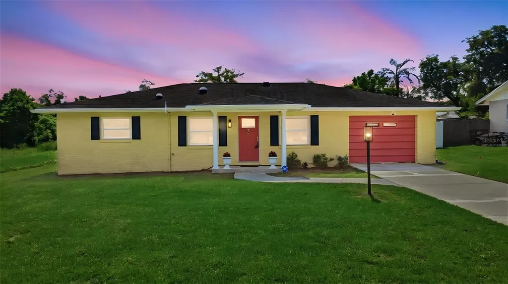 411 S Brooks Avenue Deland FL 32720