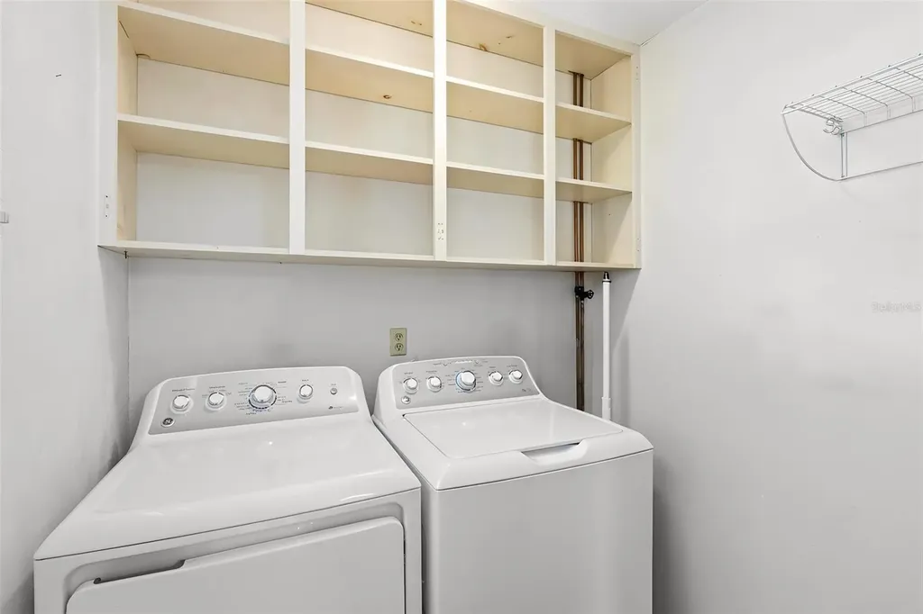 411 S Brooks Avenue Deland FL 32720