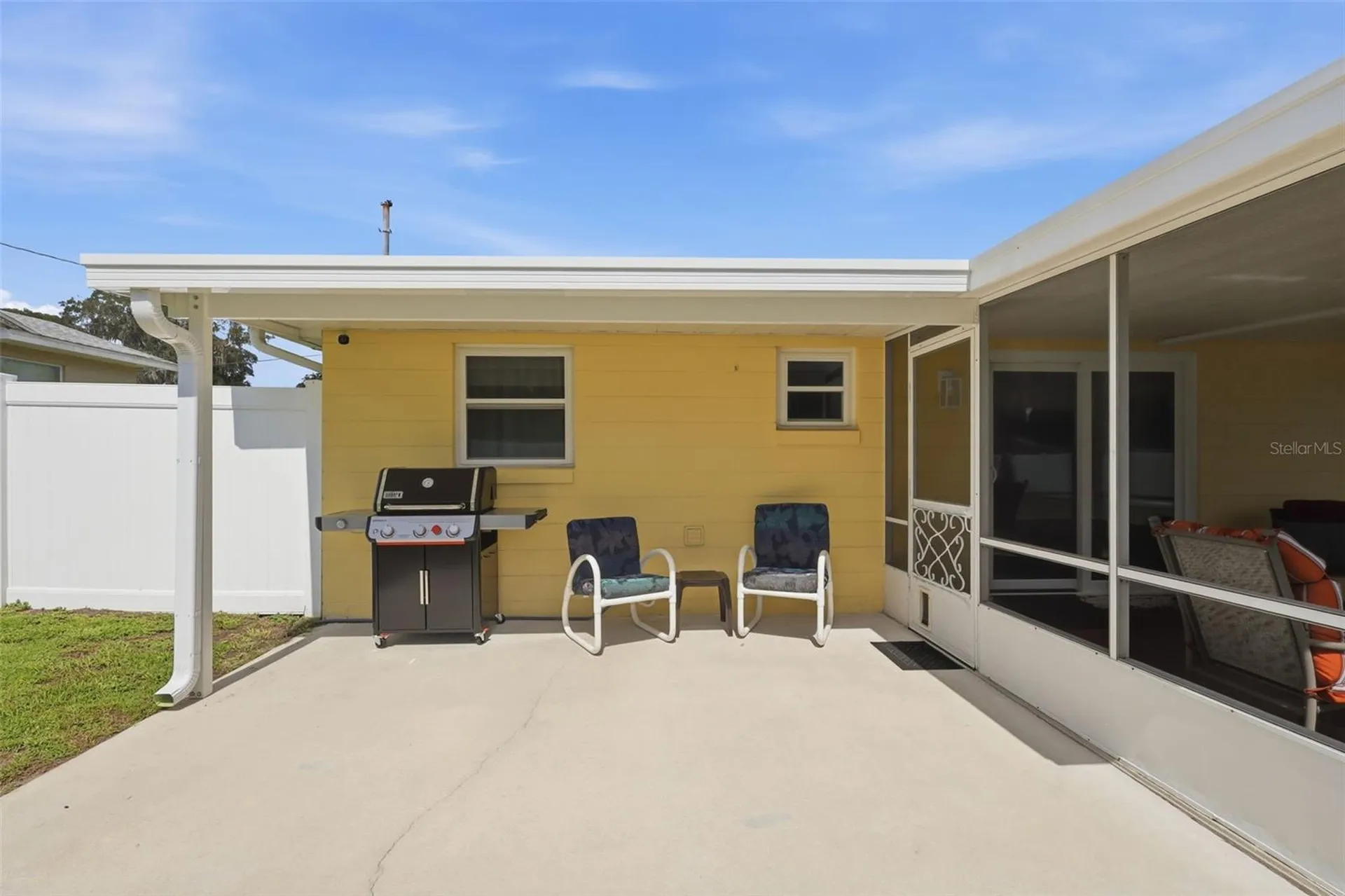 411 S Brooks Avenue Deland FL 32720