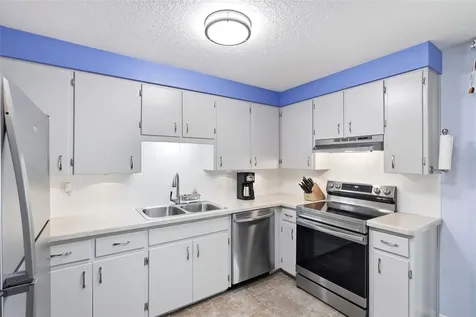 411 S Brooks Avenue Deland FL 32720
