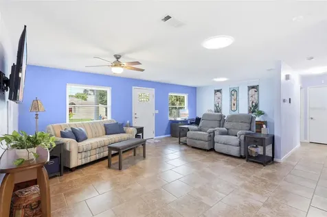 411 S Brooks Avenue Deland FL 32720