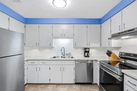 411 S Brooks Avenue Deland FL 32720