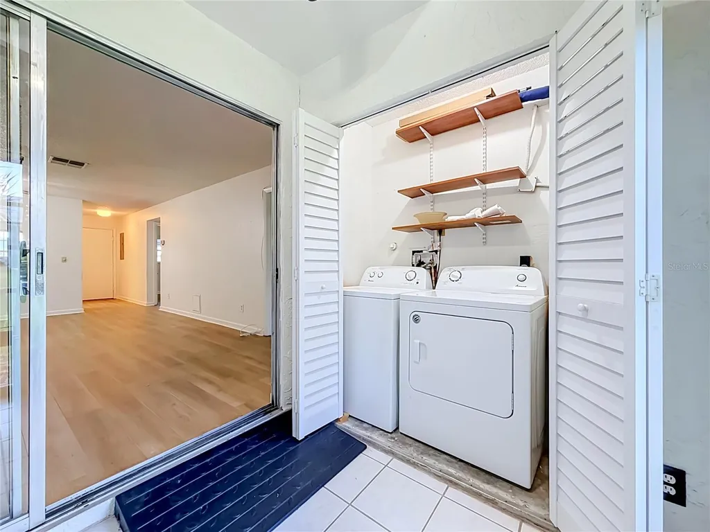 2465 Northside Drive Clearwater FL 33761